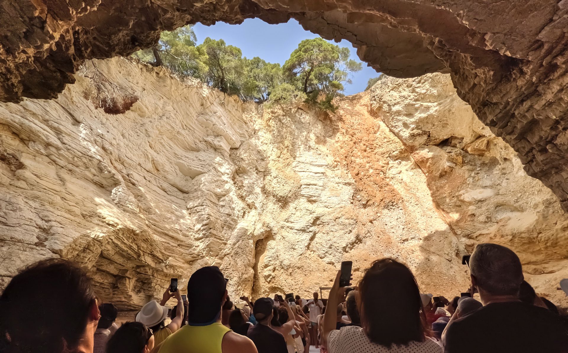 escursione grotta marina sfondata di Vieste motobarche Leonarda